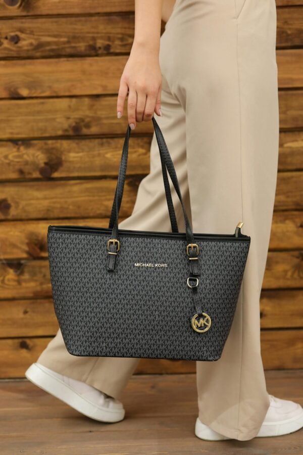 Urban Chic Collection - Image 4
